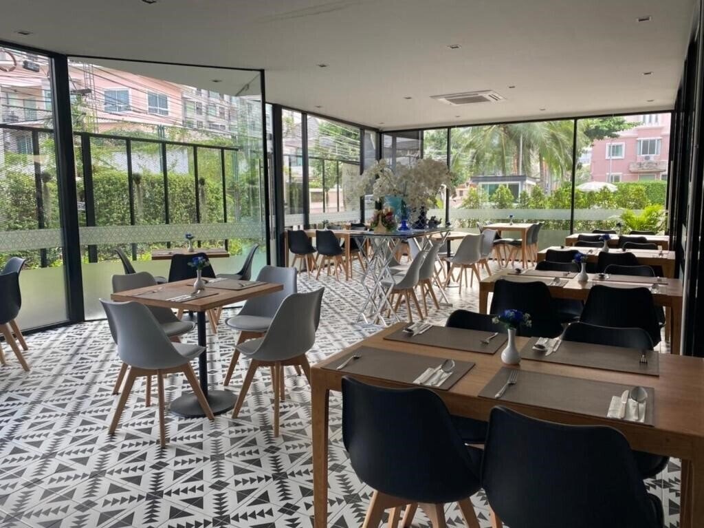 Zdjęcie Almas Hotel Bangkok 3*