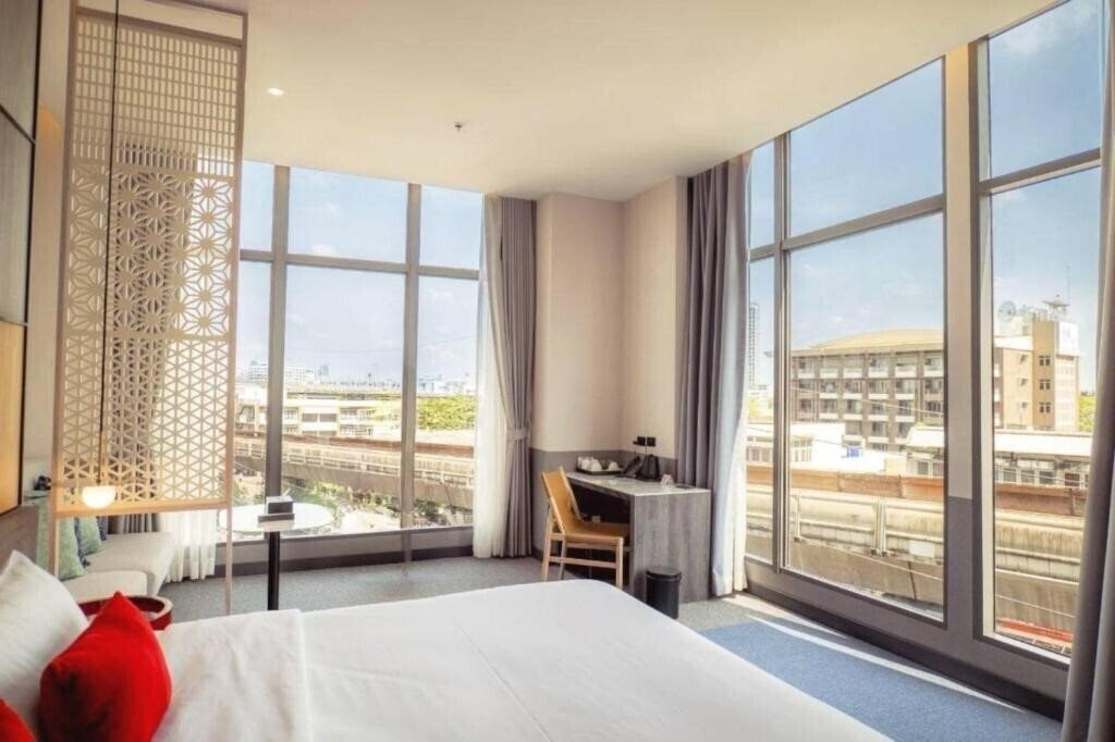 Hotel Ramada Plaza By Wyndham Sukhumvit 48 4*