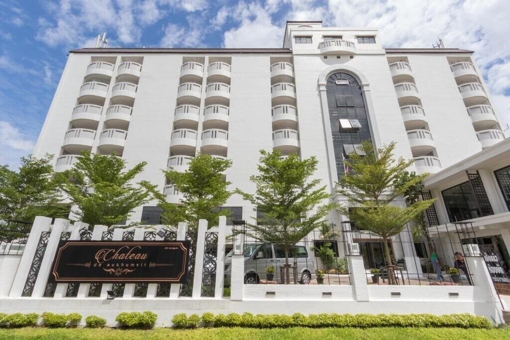Hotel Chateau De Sukhumvit 3*