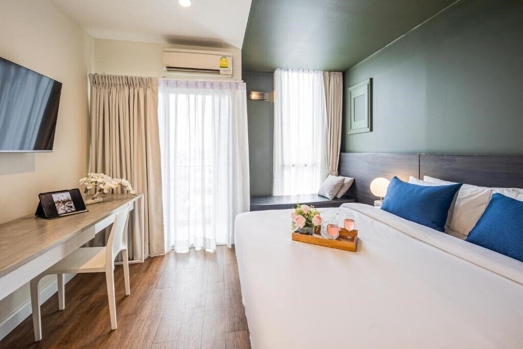 Obraz Blue Hippo & Red Crocodile Hotel 4*