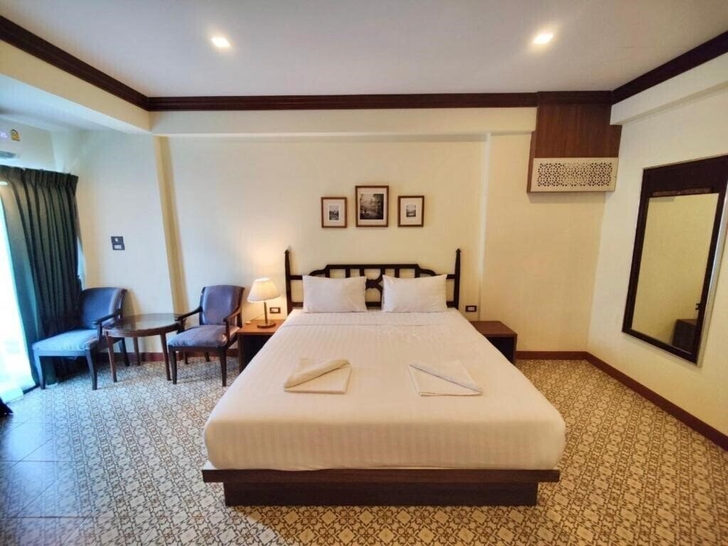 Фото Baan Chao Khun Hotel 4*