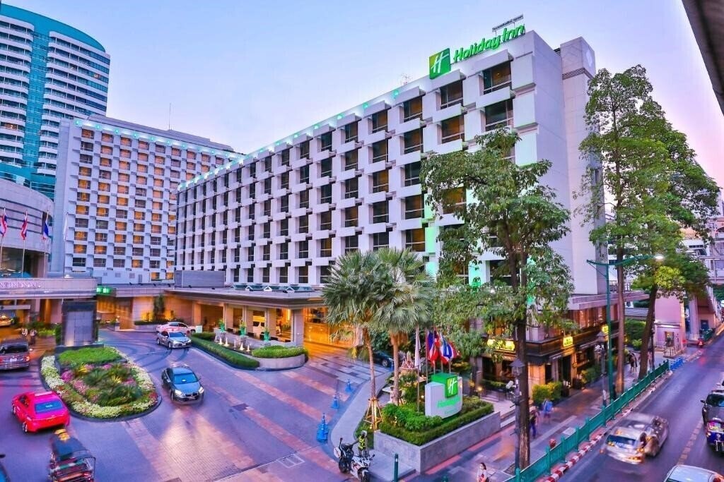Картинка Holiday Inn Bangkok 4*