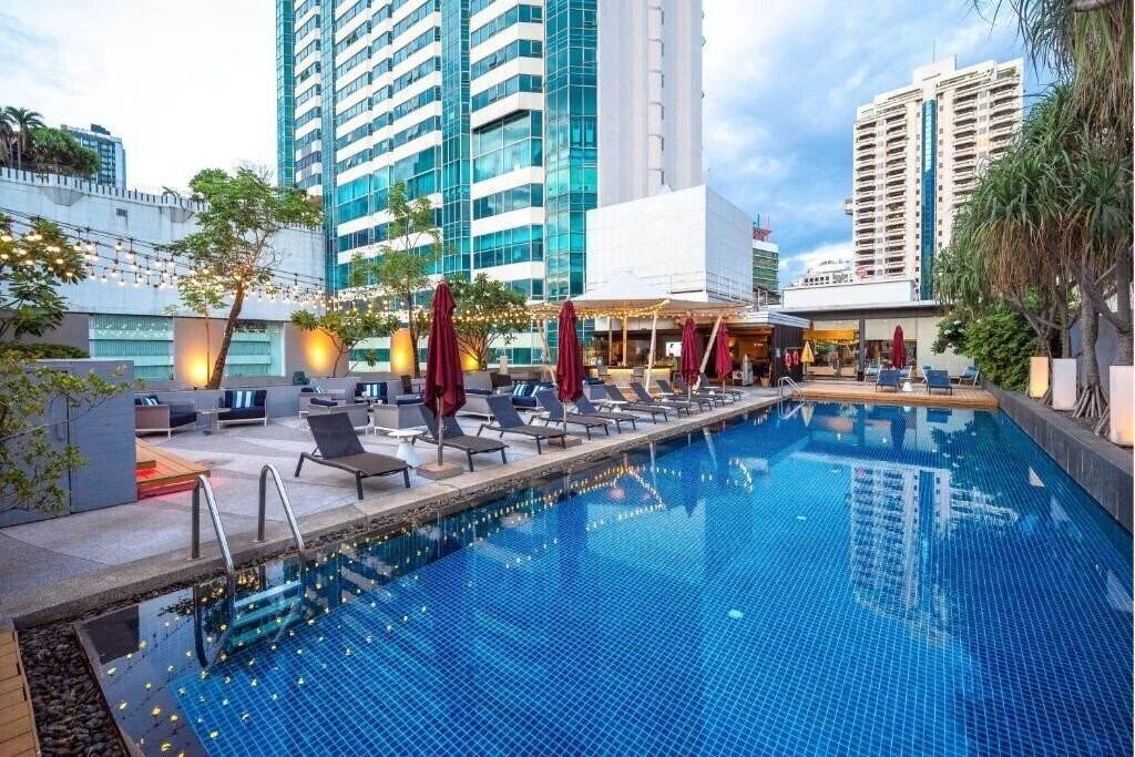Картинка Park Plaza Bangkok Soi 4*