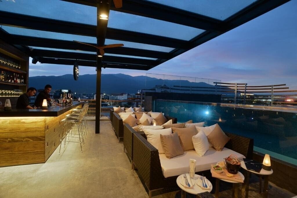 Фотографія Akyra Manor Chiang Mai 4*