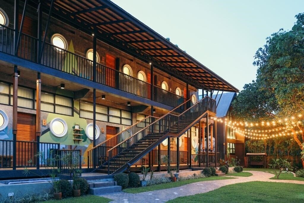 Фотографія Yellow Pillow Hotel 3*