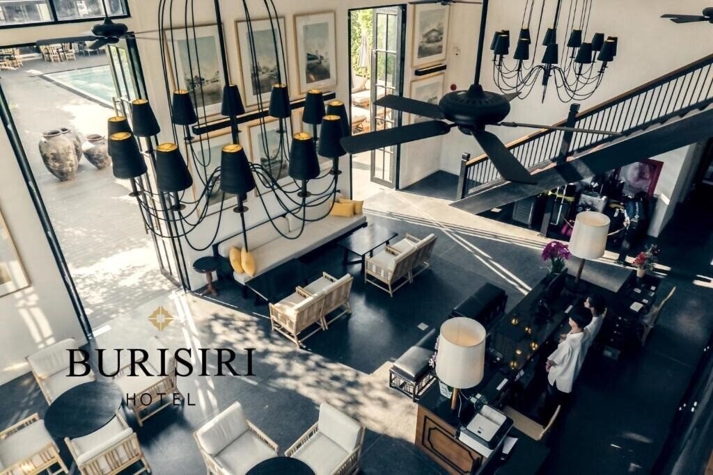 Hotel Buri Siri Hotel 4*