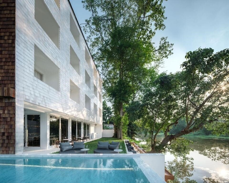 Hotel Little Shelter 4*