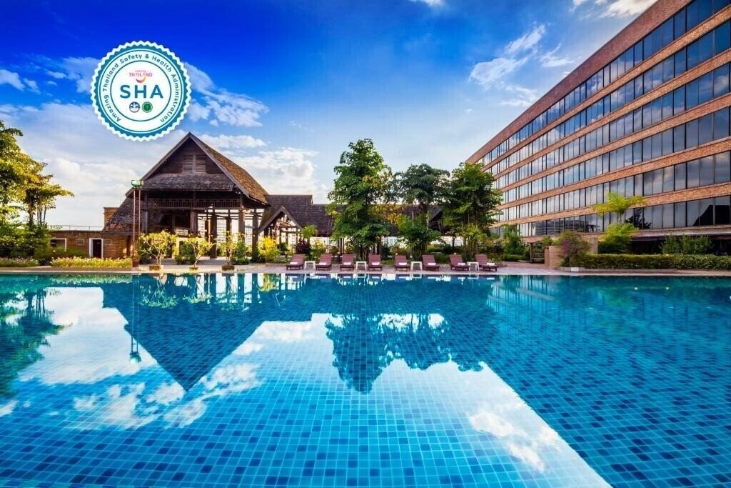 Отель Lotus Pang Suan Kaew 3*