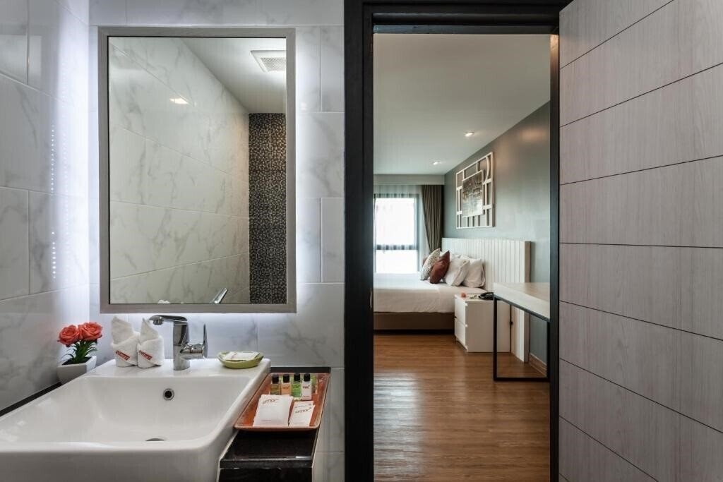 Hotel Cmor By Recall Hotels 4*