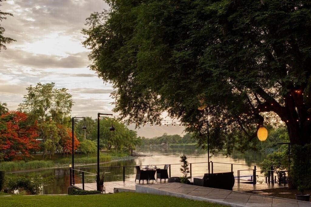 Отель U Inchantree Kanchanaburi 4*