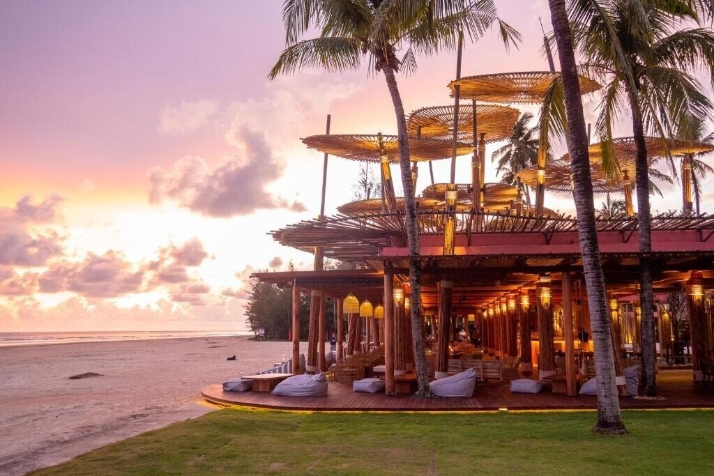 Zdjęcie Apsara Beachfront Resort & Villa 4*