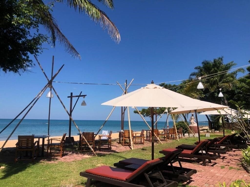 Готель Khao Lak Palm Beach Resort 4*