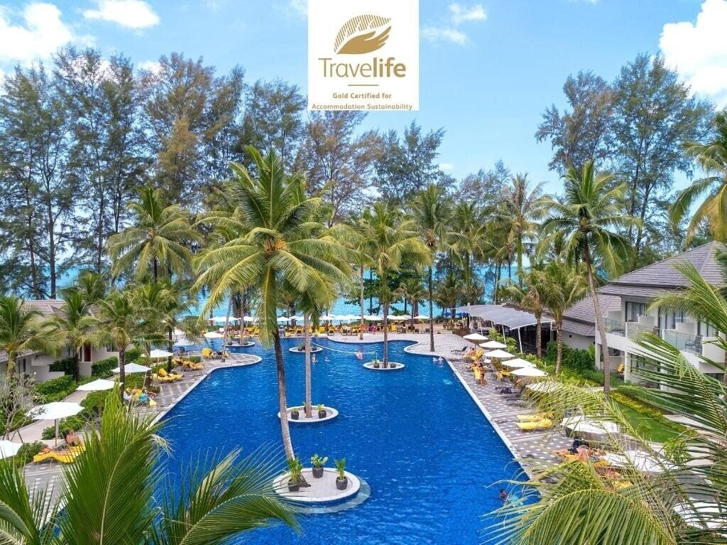 Отель X10 Khao Lak Resort 4*
