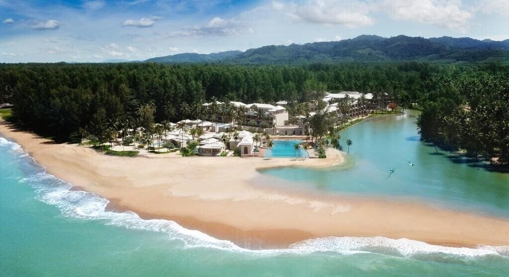 Hotel Devasom Khao Lak Beach Resort & Villas 5*