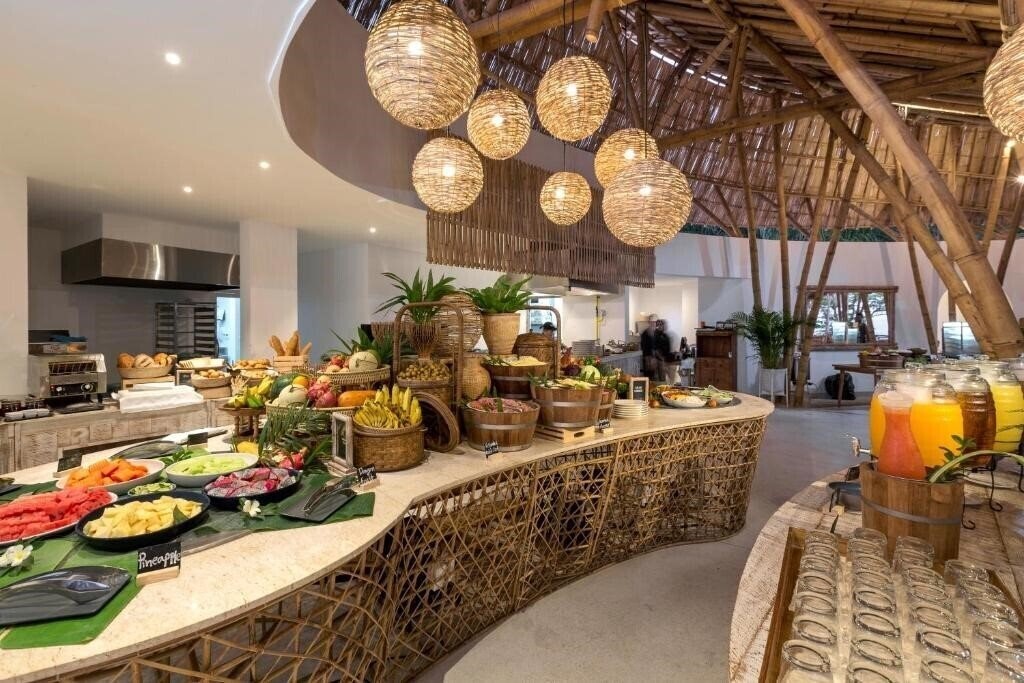 Фото Eden Beach Resort & SPA 5*