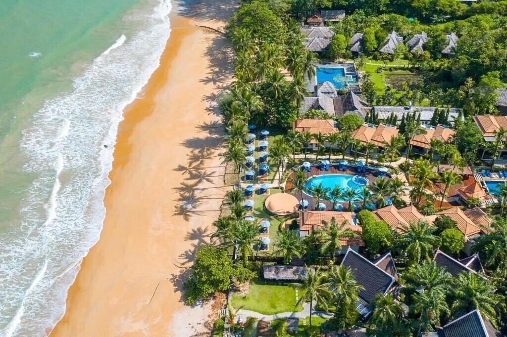 Hotel Khao Lak Bay Front Resort 3*