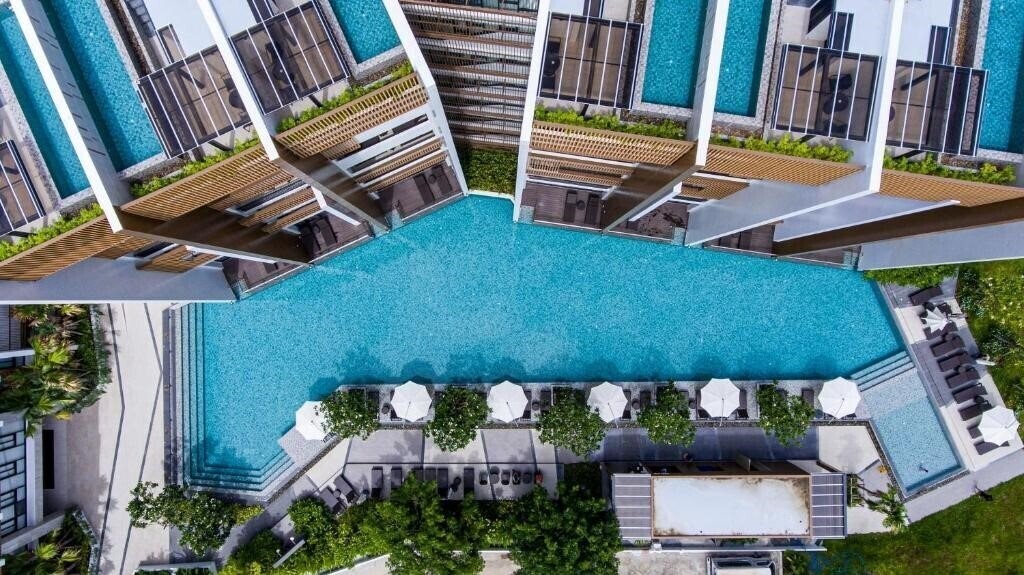 Отель Isanook Resort & Suites Hua Hin 4*