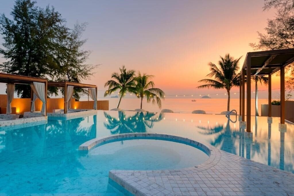 Готель Best Western Plus Carapace 4*