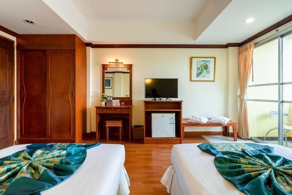 Zdjęcie Chomsin Hua Hin 3*