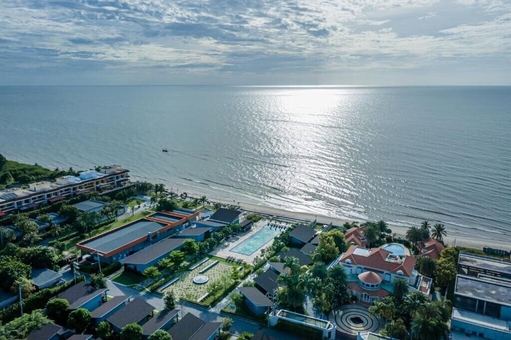 Изображение Coral Tree Villa Hua Hin 4*