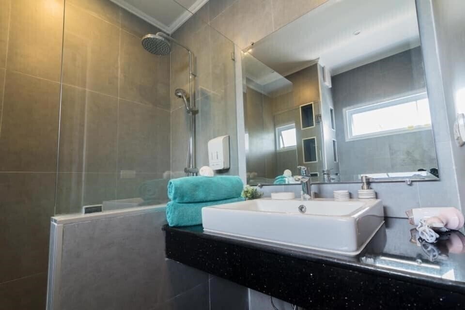 Zdjęcie Surf & Sand Resort 3*