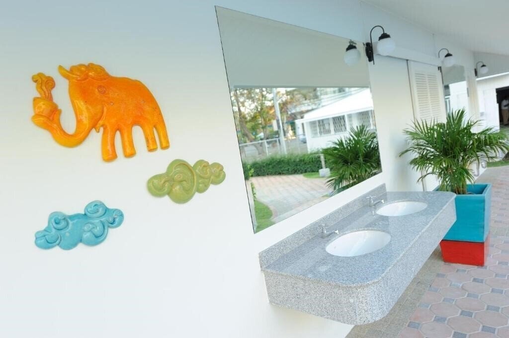 Фото Cera Resort Chaam 3*