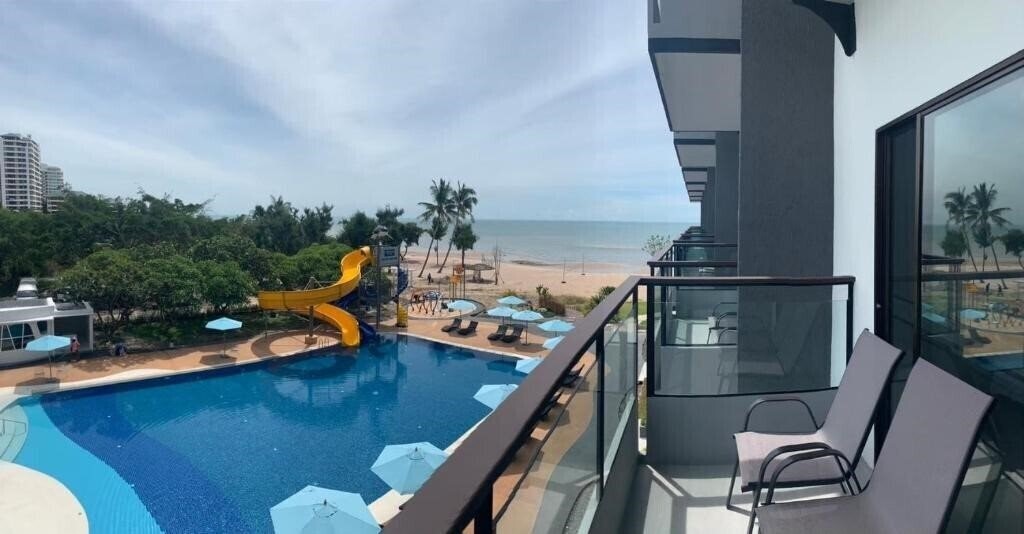 Готель Centara Life Cha-Am Beach Resort Hua Hin (ex. Beach Garden Hotel Cha-Am) 3*
