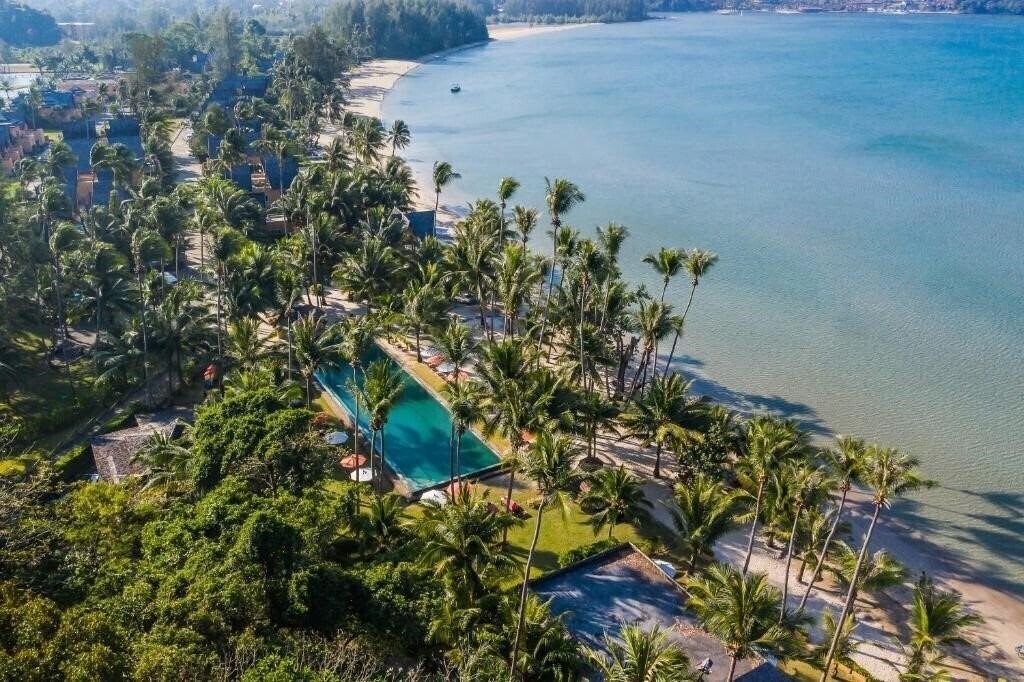 Hotel Peninsula Beach Resort 4*