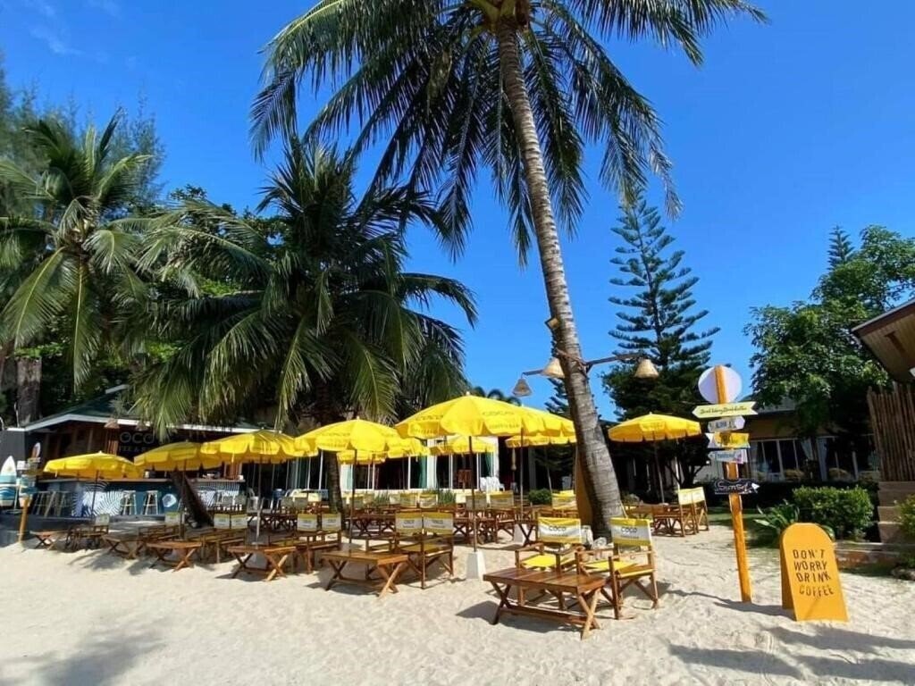 Фотографія Coconut Beach Resort 3*