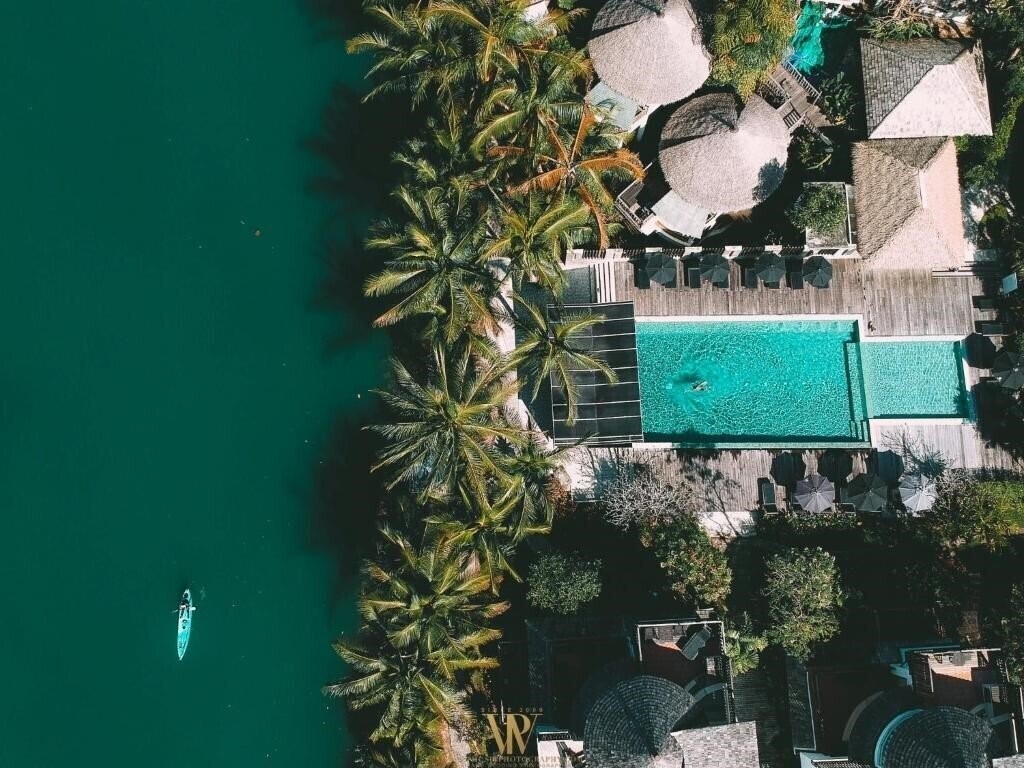 Отель Aana Resort & SPA 4*