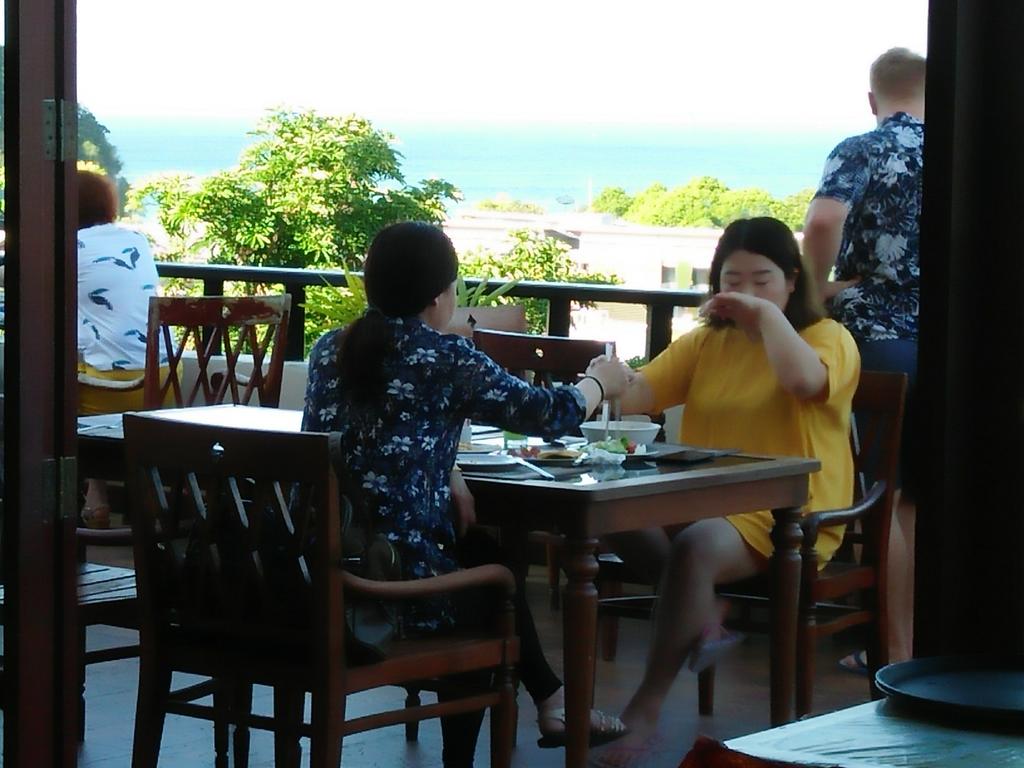 Zdjęcie Pavilion Queen’s Bay 4*