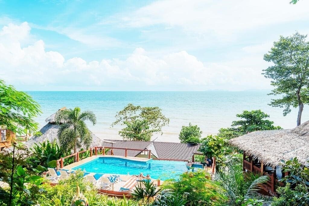 Hotel Koh Jum Resort Krabi 3*