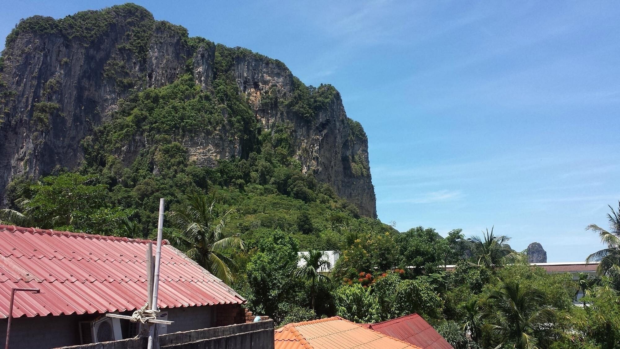 Zdjęcia Aonang Grand Inn Hostel 2*