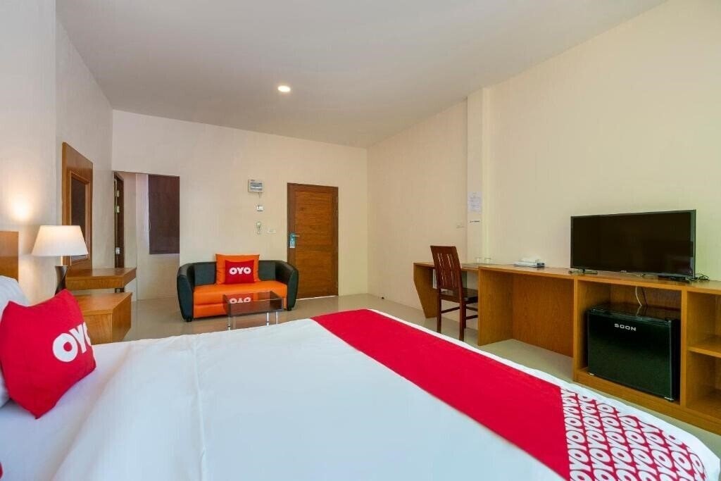 Zdjęcie Oyo 665 Sj House Hotel 3*