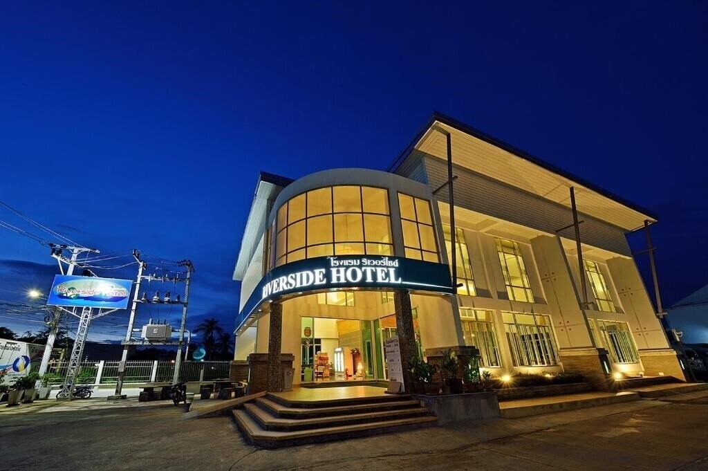 Hotel Riverside Hotel 2*