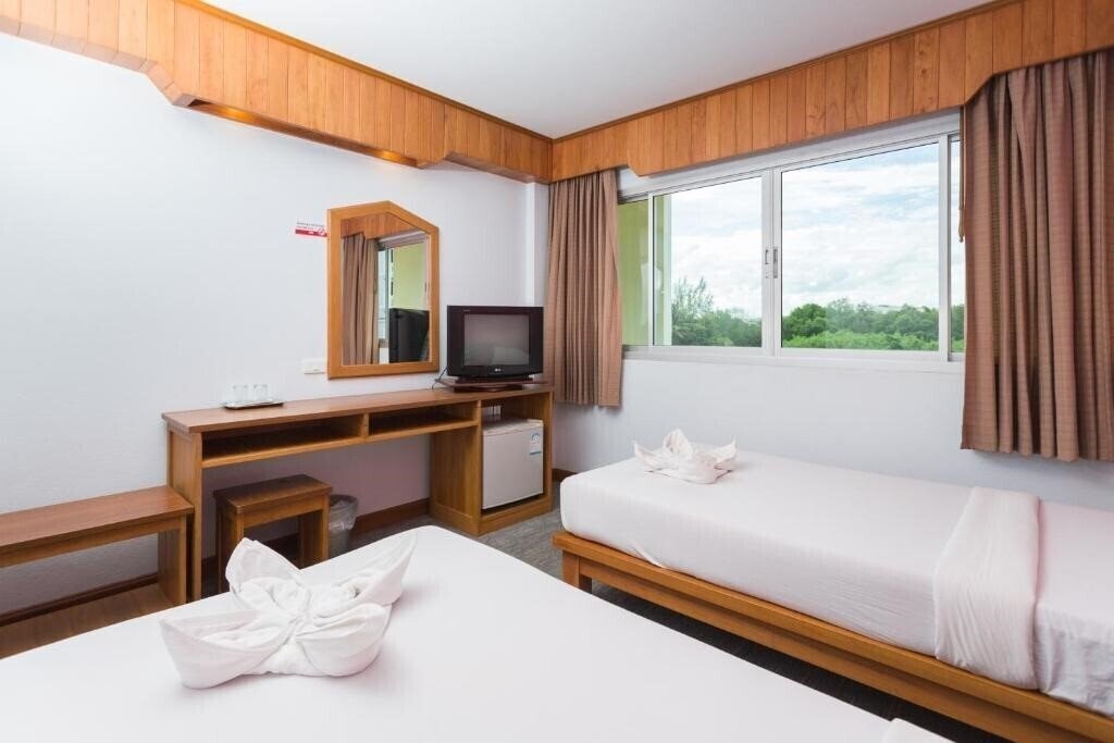 Zdjęcia Riverside Hotel 2*