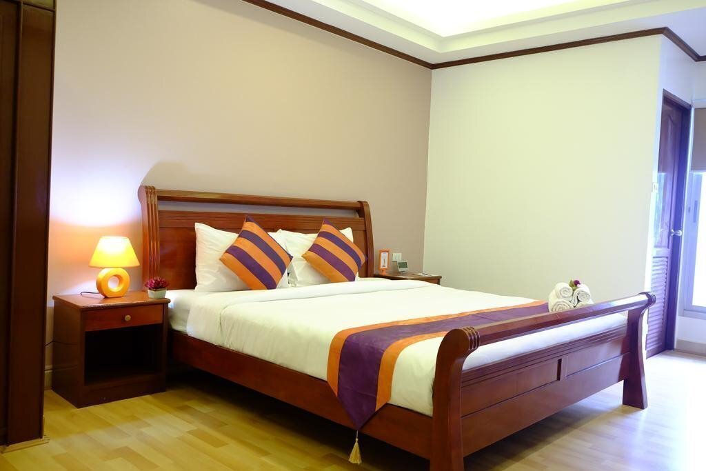 Zdjęcia Studio Khon Kaen 2*