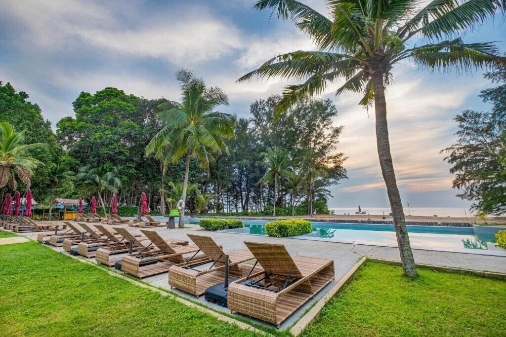Hotel Estella Phuket Mai Khao Beach Resort 5*