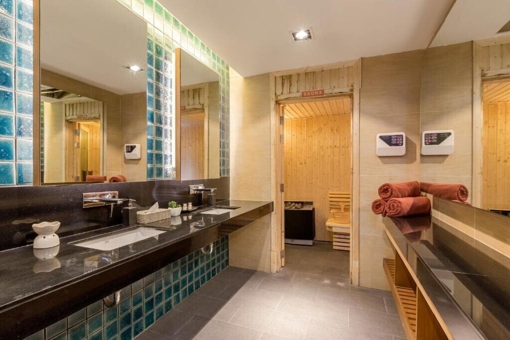 Zdjęcie Charm Resort Phuket 4*