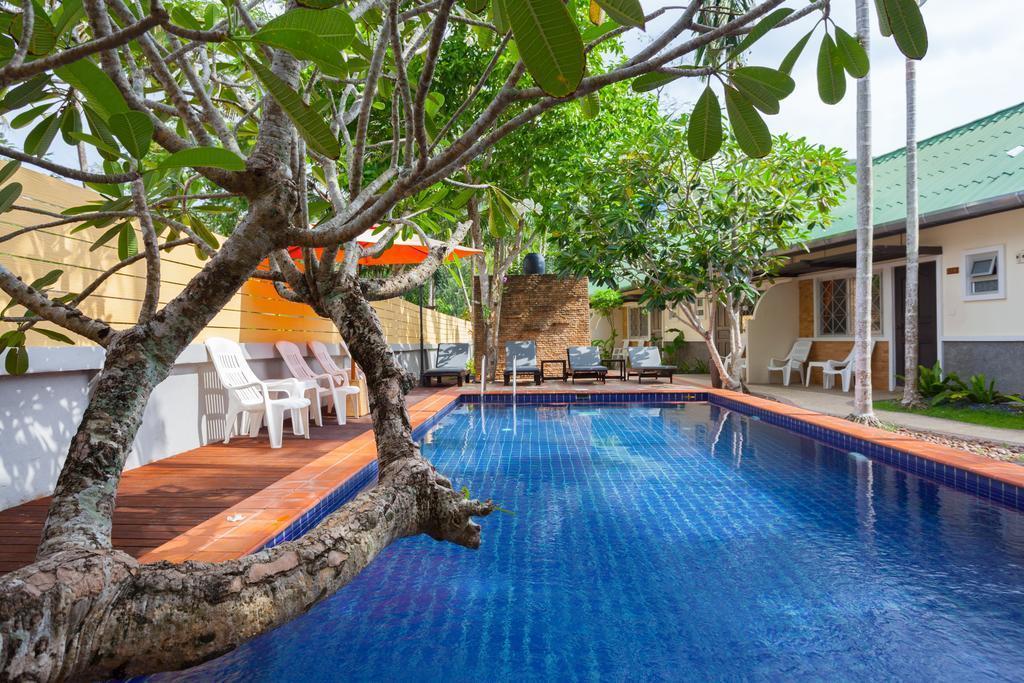 Отель Bangtao Kanita House 2*