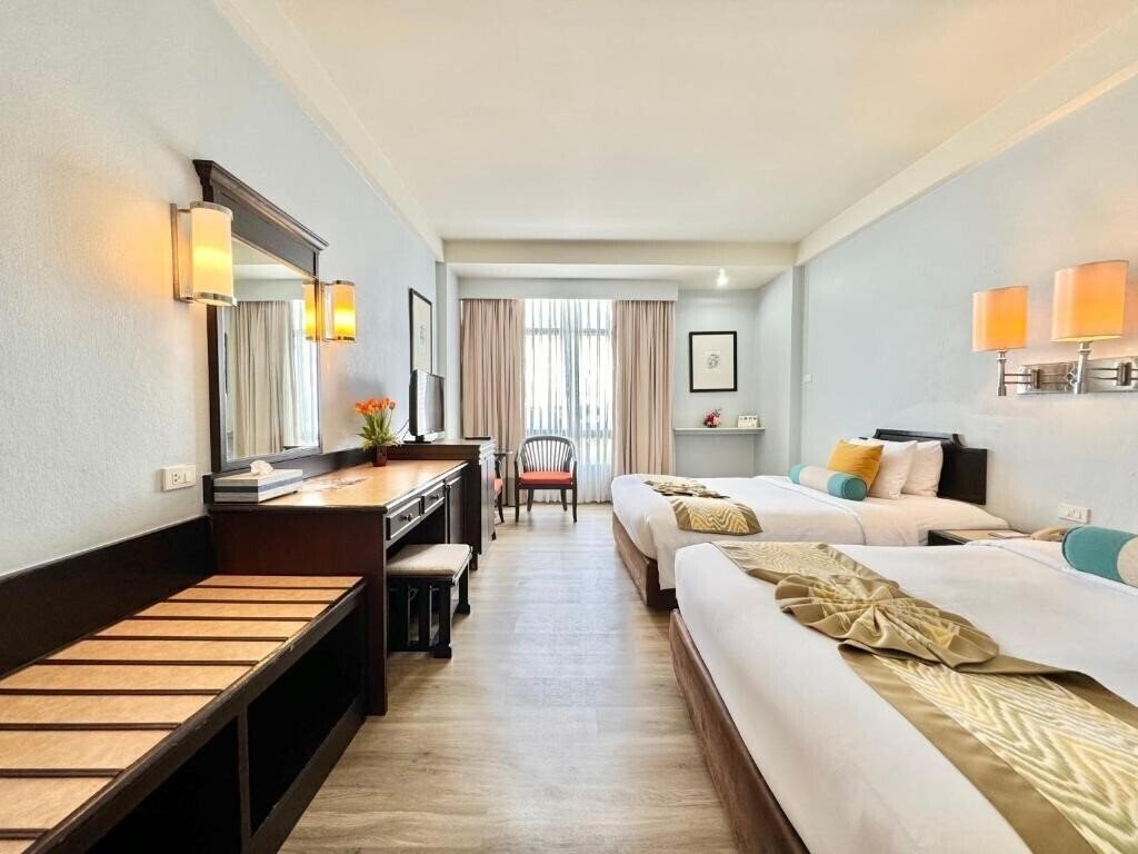 Zdjęcia Phuket Merlin 4*