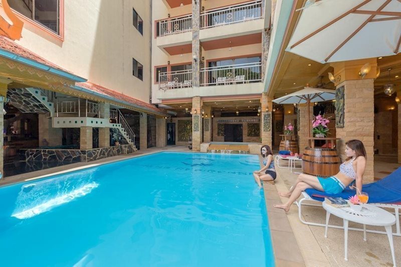 Отель Chang Residence Patong Hotel 3*