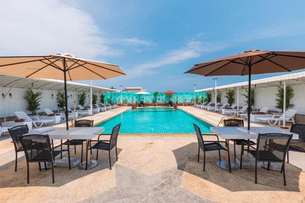 Изображение Sunshine Resort Phuket 3*