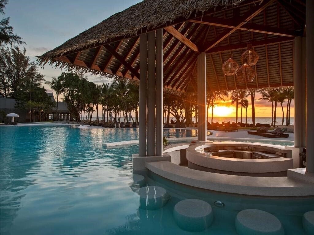 Отель Natai Beach Resort And Spa 5*