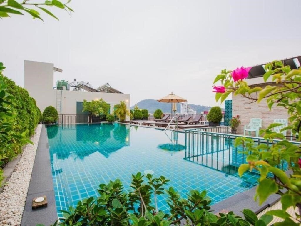 Hotel Azure Phuket Hotel 3*