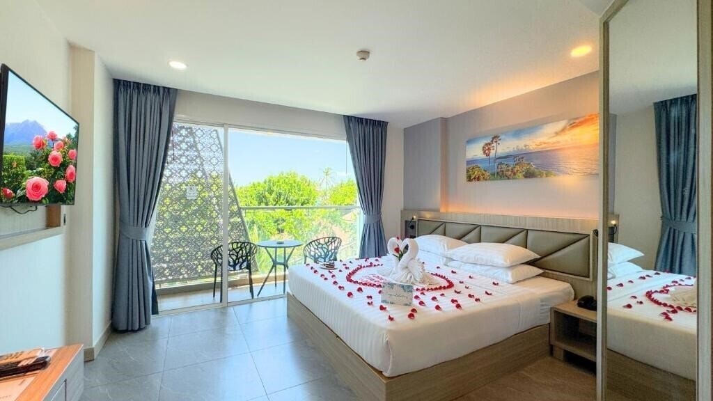 Зображення Araya Patong Beach Hotel 4*