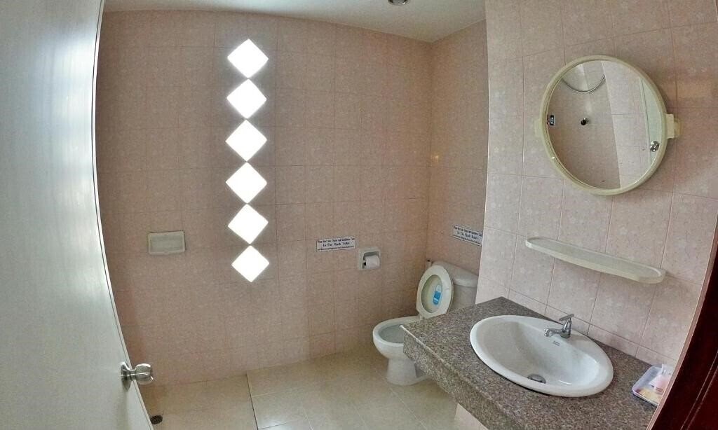 Фотографія Massuwan House 2*