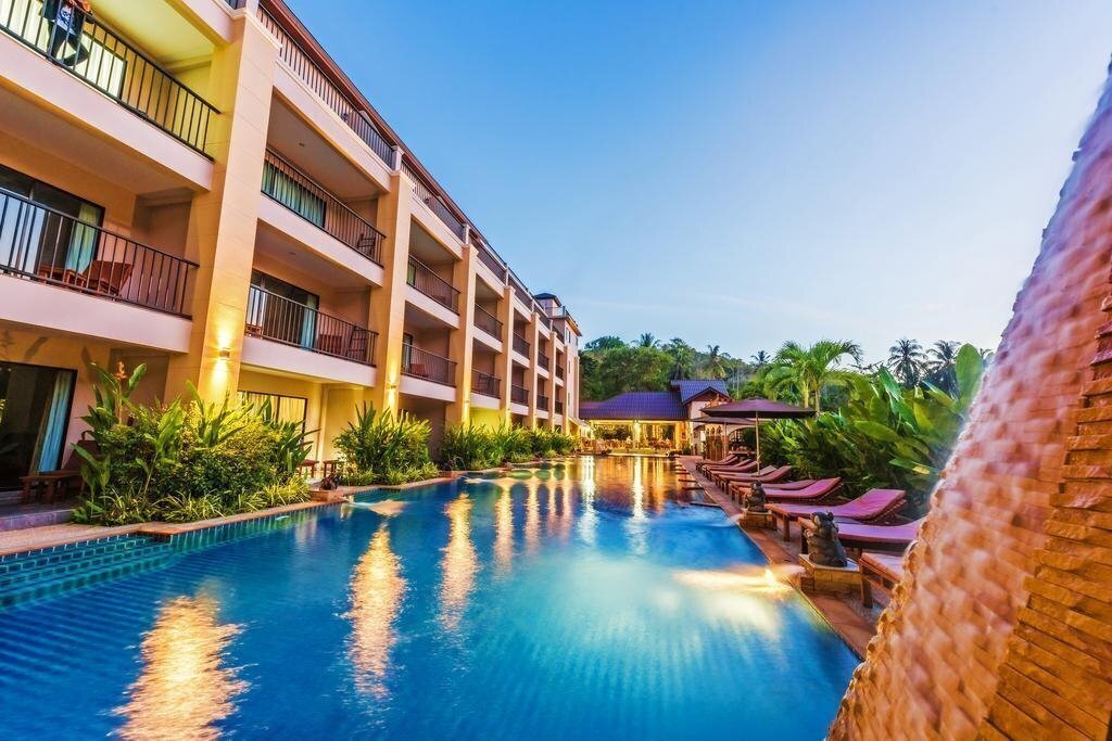 Готель The Windmill Phuket Hotel 4*