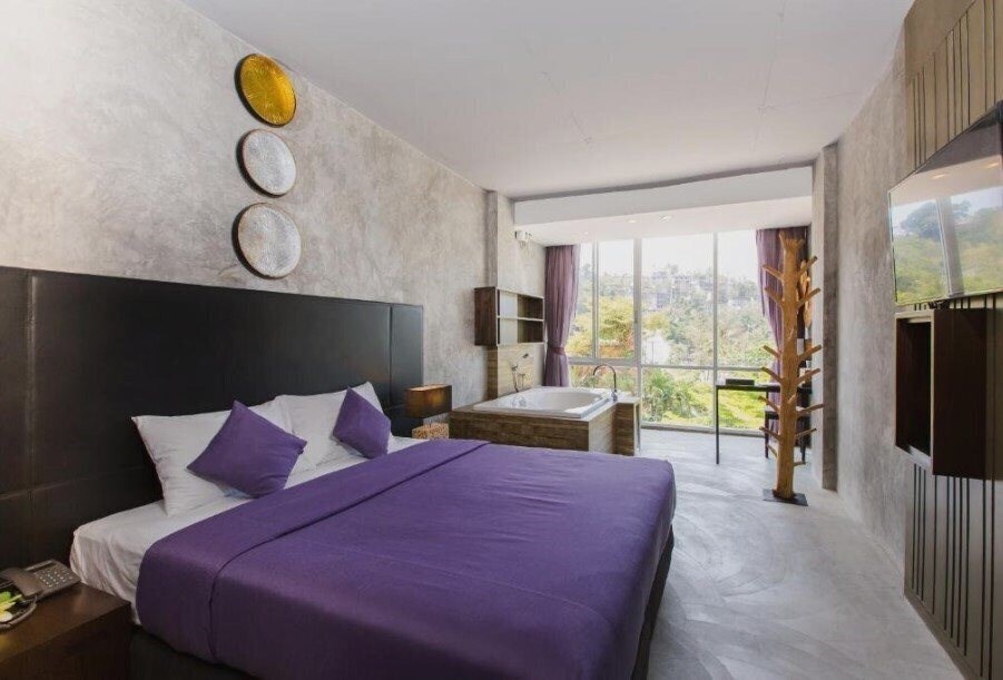 Зображення The Luxur Boutique Hotel Patong 3*