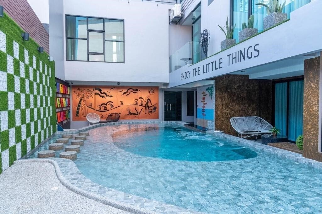 Фото Oneloft Hotel 4*